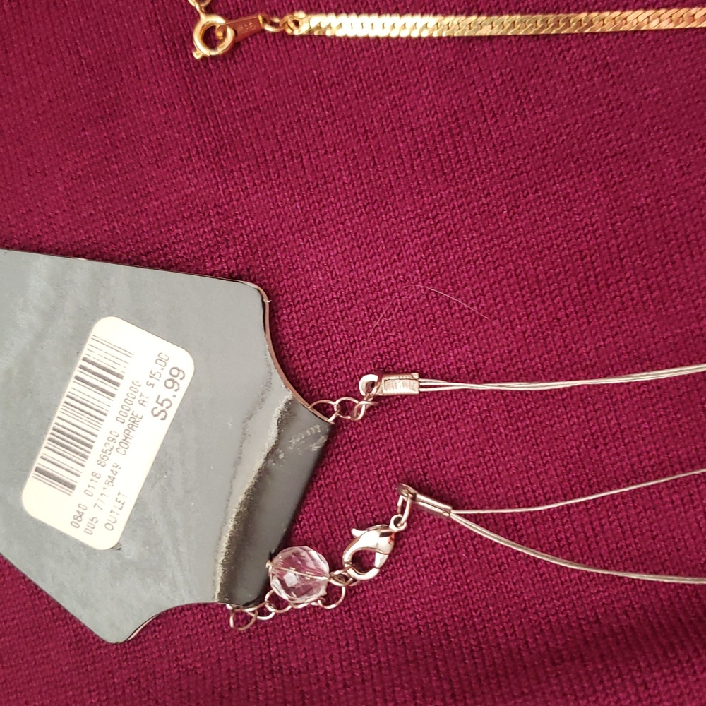 Six Necklaces - Picture 4 of 9